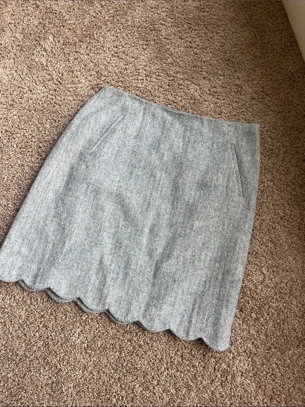 Talbots Gray Scallop Hem Mini Skirt